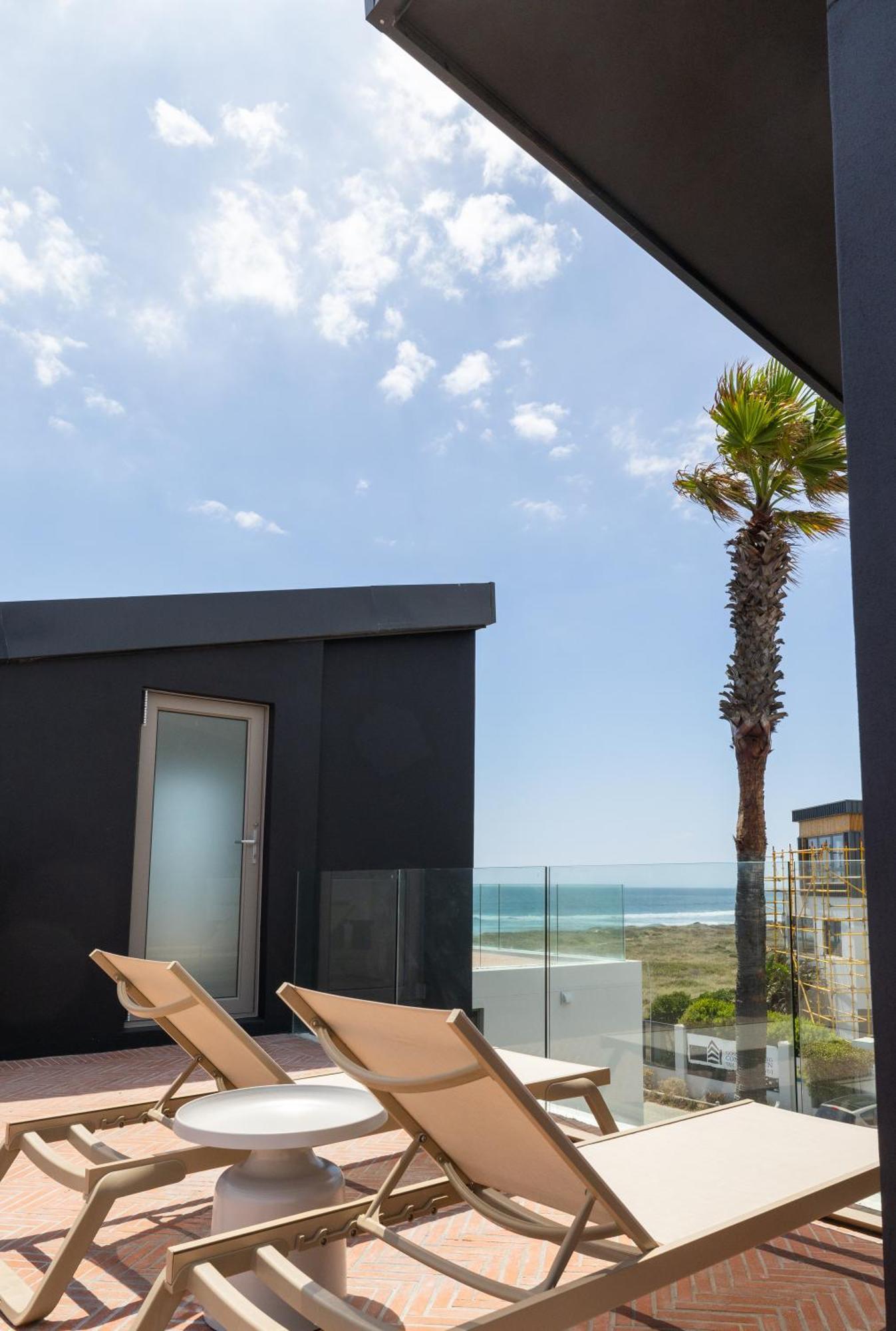 Ocean 9 - Sunset Beachfront Residency เคปทาวน์ ภายนอก รูปภาพ