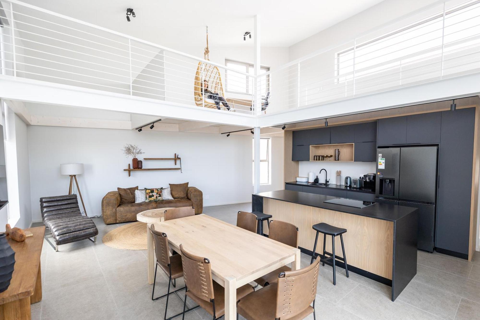 Ocean 9 - Sunset Beachfront Residency เคปทาวน์ ภายนอก รูปภาพ