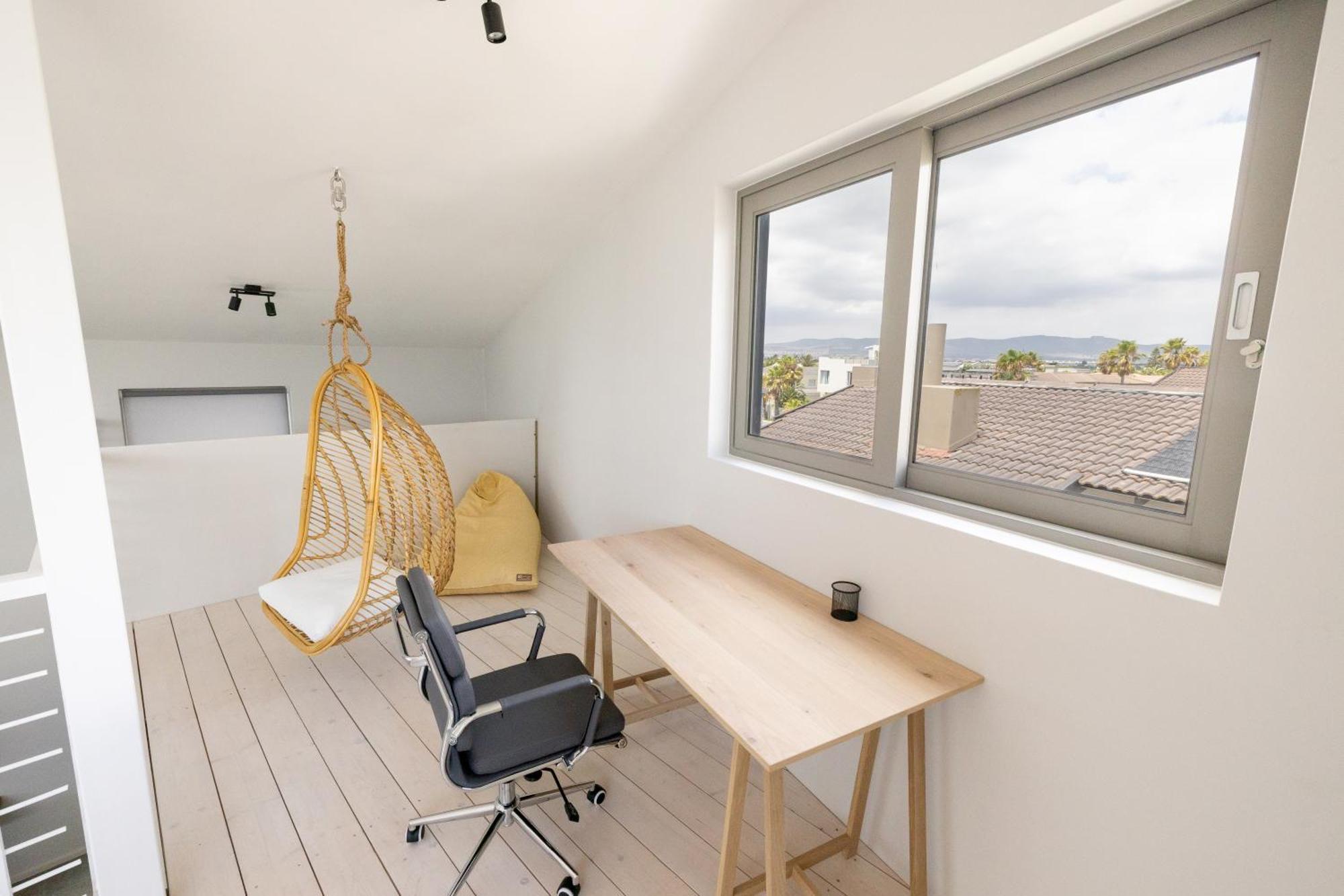 Ocean 9 - Sunset Beachfront Residency เคปทาวน์ ภายนอก รูปภาพ