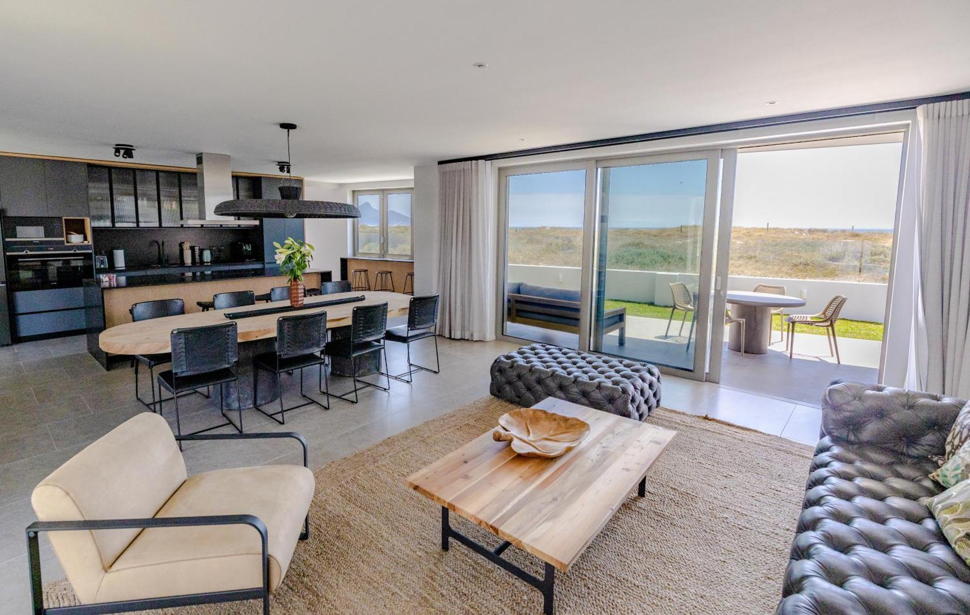 Ocean 9 - Sunset Beachfront Residency เคปทาวน์ ภายนอก รูปภาพ