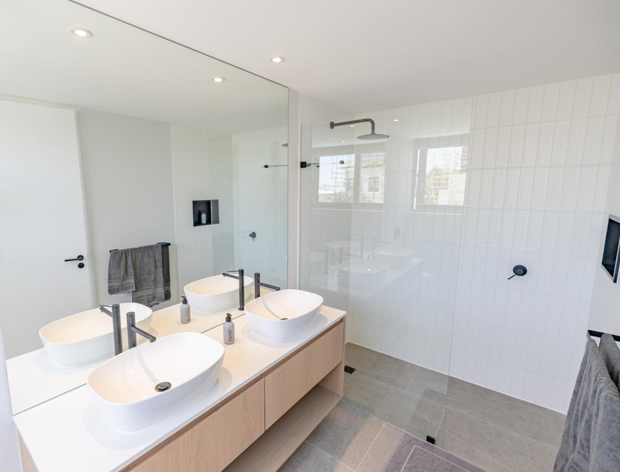 Ocean 9 - Sunset Beachfront Residency เคปทาวน์ ภายนอก รูปภาพ